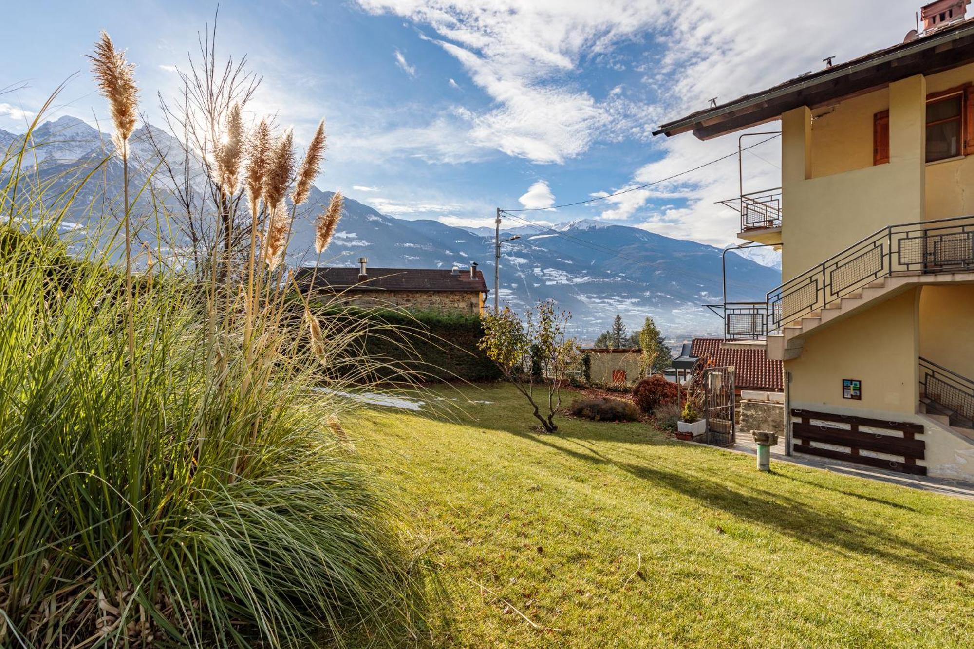 Lo Mitcho De Pouisse Daire Aosta Dış mekan fotoğraf